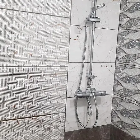 за гости ива דירה רוסה