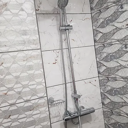 за гости ива דירה רוסה