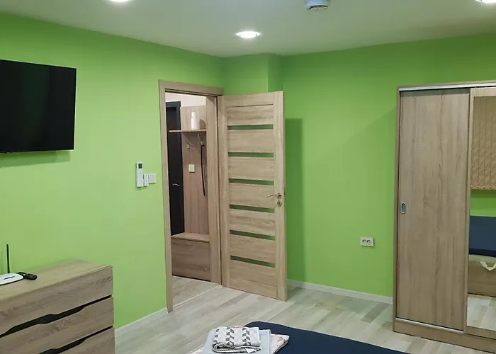 за гости ива Апартамент